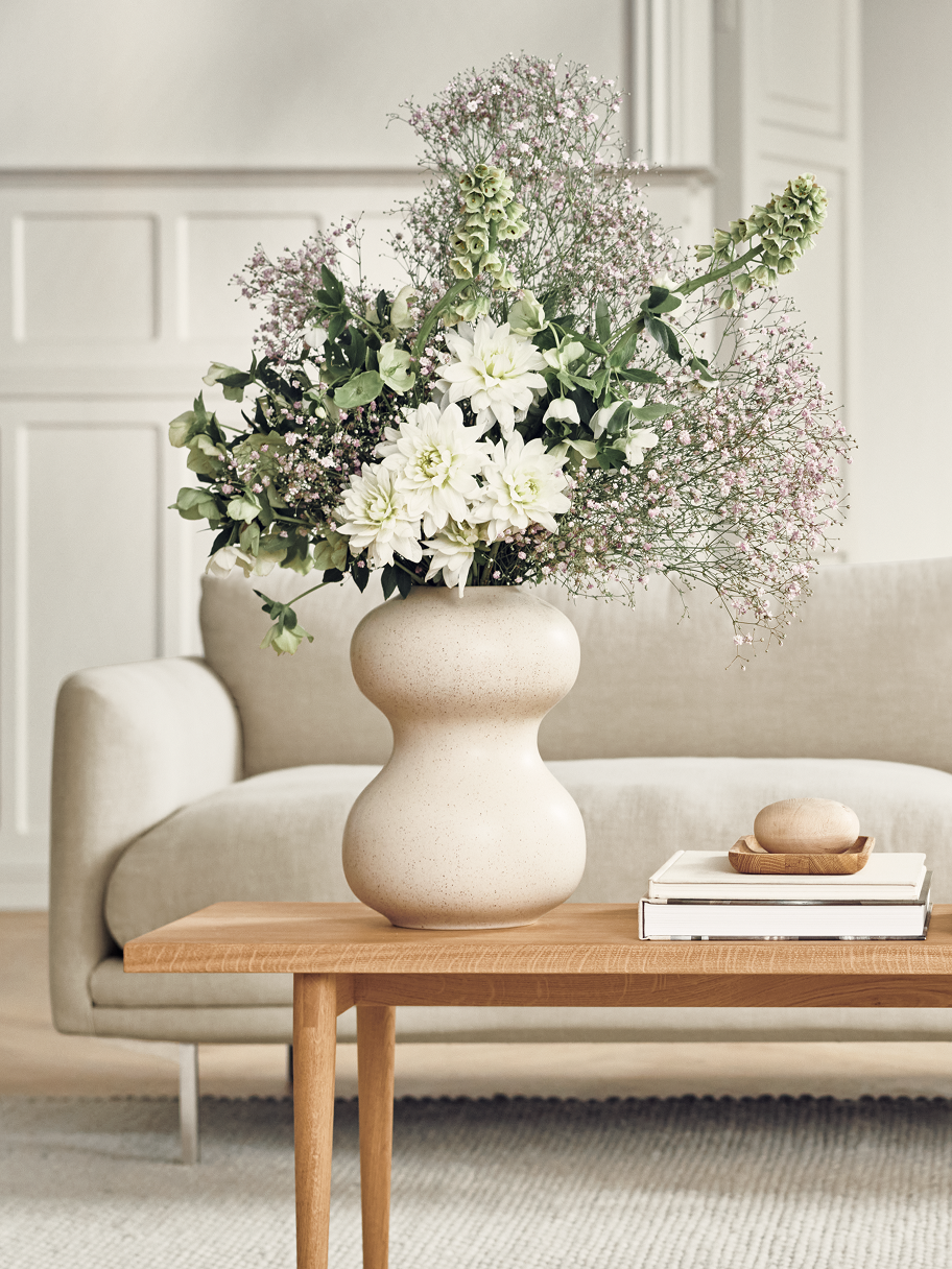 Double Curve Vase-2