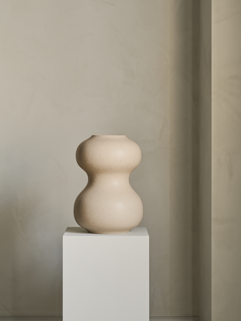 Double Curve Vase-zoom-